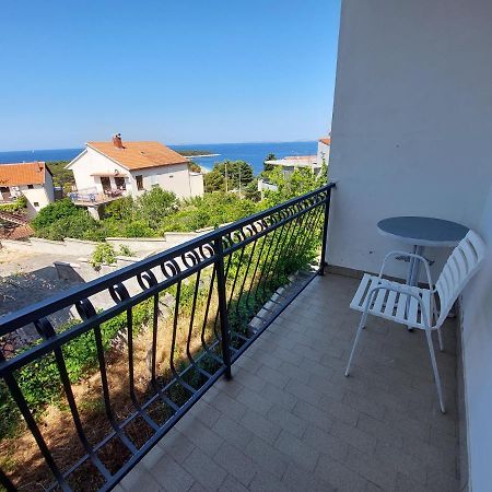 Apartment Black Primosten Bagian luar foto